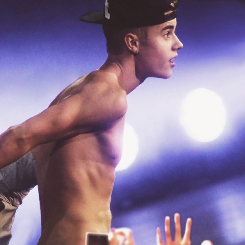 boy belieber, bieber or die.
