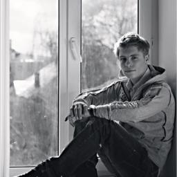 robantee11's profile picture. Большинство пищевых отравлений начинается со слов: Да х..ли с ним в холодильнике будет!