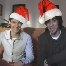 FallenScript's profile picture. Futuros videoblogger, gamers, creadores de sketch, pensadores de historias absurdas, expertos en apoedfsñefale !