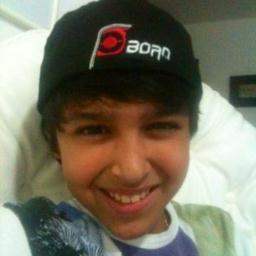@PedroLoques ! Você é o motivo do meu sorriso! Eu amoo de mais vc. ❤