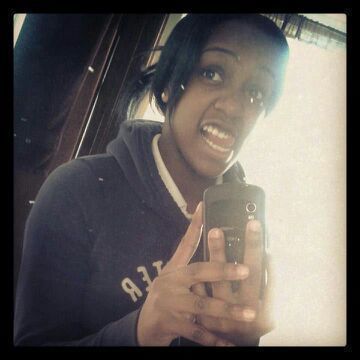 ™ • who cares bout aa bio . . juss follow mee ! I follow back ( ;