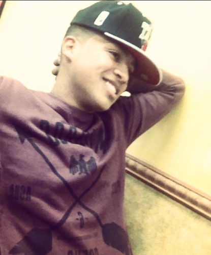 PrettyBoyEST94's profile picture. 