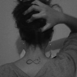prove to me that you care. vas happening boyy ** Ancora ricordo il primo giorno che ti ho incontrato, gran bel giorno di merda.