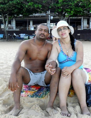 amo cozinhar,ir a praia,comer pizza,lancha,minhas qualidades são:inteligente,responsavel,amiga,etc...
@Roberta_Lee