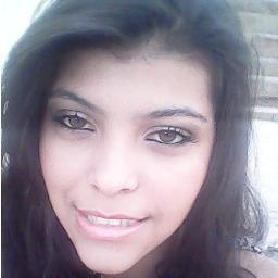 Bom Filha de Deus!Amiga,engraçada e muiiito legal.....e nao me importo com quem me odeie afinal sou oq sou e nao vai ser a opiniao deles que vao mudar isso!..