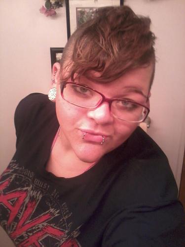 thatonechick666's profile picture. ask me