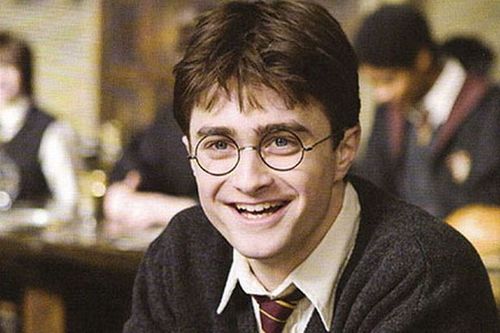 I'm Harry Potter. I am the destroyer of worlds. I'm kind of a big deal around here. Malfoy sucks dicks. //an unfunny parody ran by an unfunny person.//
