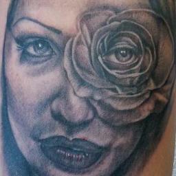 Owner, Tattoo Artist and resident Jedi Master of Victorian Ink in Elizabeth, NJ. Creator of Spilled Ink Caps comic strip
instagram: @tattoocesar