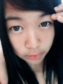 # เสียงไม่เพราะ
แต่ ,,,ชอบร้องเพลง

# ขี้อาย
แต่ ,,,ชอบทำเรื่องหน้าอาย

# ไม่ชอบเป็นกระแส
แต่ ,,,สร้างกระแสตลอด
