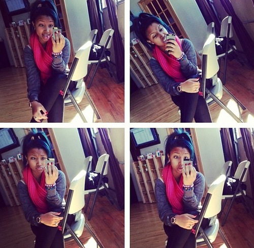 Hay Hay Hay! Its JayJay Im In A Group Im Nice Sweet Funny and Smart :) Your Gonna Love Me! #FollowMe #TeamMindless and #TeamOMG ;)