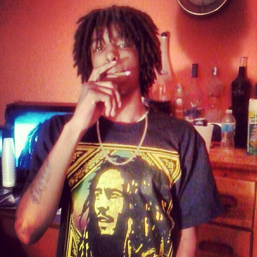 I'm Only Riding With Who I Walked With And I'm Only Eating With Who I Starved With ..#BlackStone..#Capricorn..#MoneyTeam..#RayRayWorld..#KushMobb..#CMC