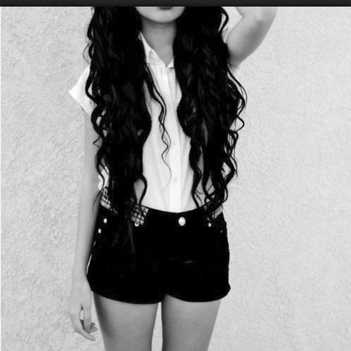 Hey babes. Im the best vanilla youll ever have. Follow my bestiie @SexiCaramelBtch for a good time. We follow back. (; #twinz #bfflz #anonz