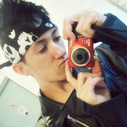 Perfectbooy's profile picture. - Eu sou uma maquina de CONSUMO em massa , E isso não é CULPA minha , foi como eu fui PROGRAMADO para funcionar (♪)
#gay #littlemonster #gleek #perfeccionista