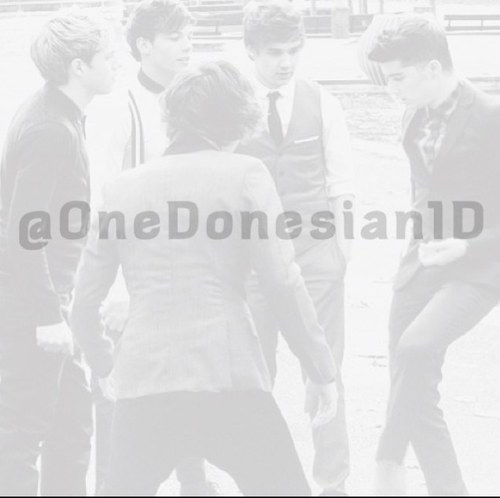 Fanpage for one direction. Today tomorrow forever and always! Directioners are family xx.
