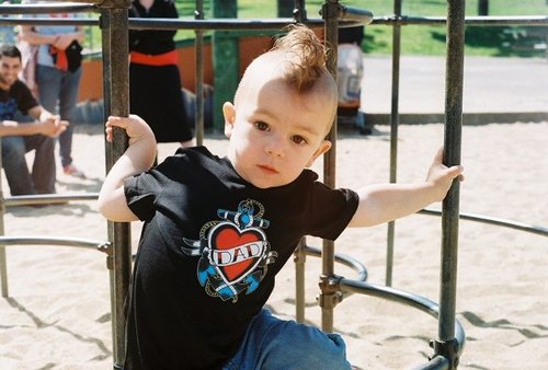 rocknrollbabies's profile picture. 100% Organic Baby and Toddler Clothing - with an edge!