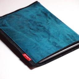 graufilz fertigt seit 2008 aus Filz und auch in Kombination mit Leder, hochwertige Schutzhüllen für Handies und Notebooks.
Impressum:
http://t.co/HwDJlrYB3N