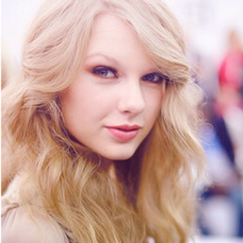 I was enchanted to meet taylor. she makes me fearless. {Lala is so perfect it hurts} tribute • swifty • potterhead • demigod