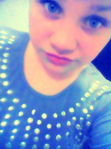 Hi :D I'm 1/5 Of One Directions Girlfriends  Jordan Jansen Followed Aug 10 2012 x ;)  If you followed me Thank you. I love you x
