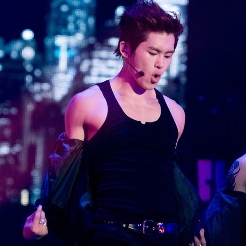 Infinite Rapper Hoya ♥ ผมอินฟินิทแร็พเปอร์โฮย่า ฟอลมาแล้วผมจะดูแลคุณเองครับ อินสปิริท 내꺼하자! ~ ㅋㅋ *Fake Account of @hoya1991 / ก็แค่บอทครับ..