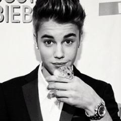 Fifteen y/o boy belieber who loves music