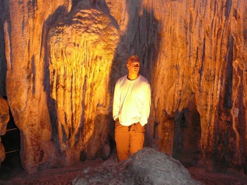 LeaderOfMeh's profile picture. Fight Island is real.