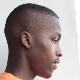 Eu sou eu ninguem e parecido e muito menos igual a minha pessoa :)