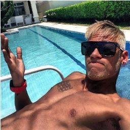 160 caracteres não descreve o amor que sinto por você @Njr92