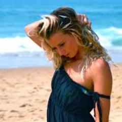 follow= back, ben je een meisje en hou je van meisjes dingen dan is dit account helemaal iets voor jou! dagelijks de leukste tweets. RETWEETBAAR!!