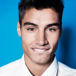 Nombre: Siva, De: The Wanted, Yo: Irlandes, Vocación: Diva. Fan: De la guerra de las galaxias. Amando a Nareesha.