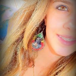 Everybody needs inspiration
Everybody needs a song (8)...