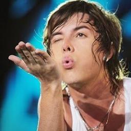 fc dedicado ao @pelanzarestart , uma dica nao inveje o trabalho dos meninos corre atras pra fazer fama igual eles ok?? Dona (@lolly_amor)