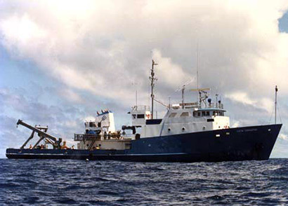 The 2009 Scripps Inst of Oceanography/Project Kaisei expedition to measure plastic in the North Pacific Gyre. Twitter by chief scientist Miriam Goldstein.