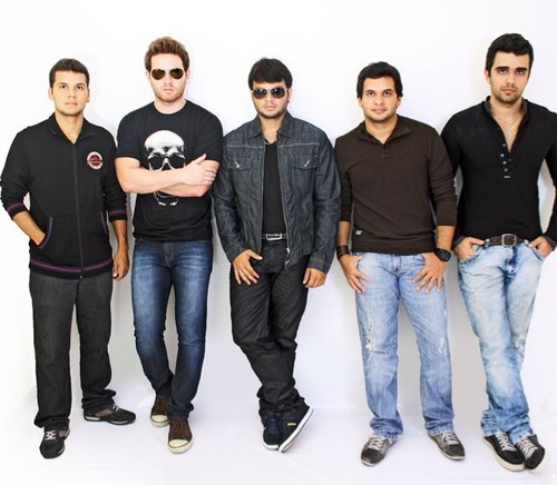 Twiter da banda Paraense que ha 8 anos faz a festa na capital Belém e no Estado do Pará...