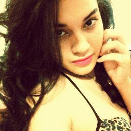 UmaCoisinhaFofa's profile picture. You know my name, not my story...