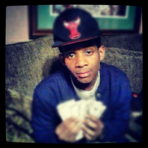 SCREW HEAD H~ TOWN*