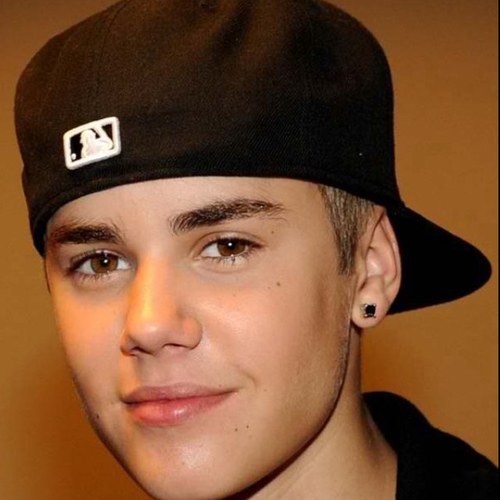 JUSTIN WILL ALWAYS BE IN US BELIEBERS HEARTS HEART JUSTIN and follow me and i will follow u back unless it says that im following to much people lol