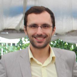 AtisVerdenhofs's profile picture. Peldu, braucu ar velo, skrienu. Un analizēju lietas. Patīk sarkasms.