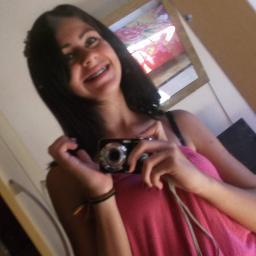 Te conheço a pouko tempo.mais pelo pouko tempo q eu te conheço ja sei a menina linda,carinho e mto ciumenta q vc é ty adoruh mto viu linda ♥/@_di_santos aki