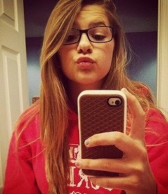 Estão vendo essa garota ai da foto ? HAHA essa sou eu !