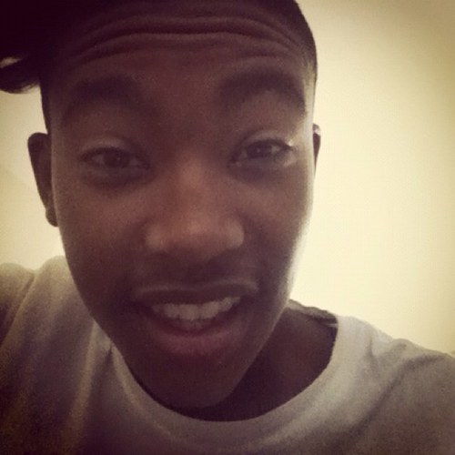 TakeCareGreene's profile picture. Normal Nigga imma keep it real,  follow me and ill follow you !!!# BALL is life !  IG: toofresh99!