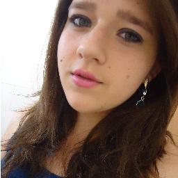 “O importante não é convencer com grandes palavras... É surpreender com grandes atitudes.
          http://t.co/TNMARj7y