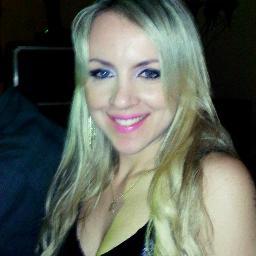 ''Viva as diferenças, as igualdades e se deixe vivê-las! Amar é um ato de coragem. Ame e viva com liberdade e coragem!''