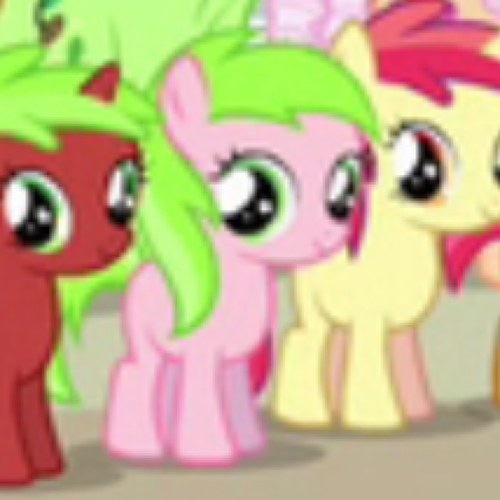 mlp_candyapple's profile picture. One of the apple family! Visitin' Ponyville for a bit (( Country accent)) Ah still dont have mah cutie mark