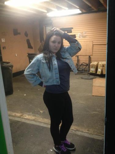 Team Taken Team Bi , I Love My Sexy Ass @Sahara_Bitocch #TeamShort #TeamClown Follow Me=) Ill ' Follow Back