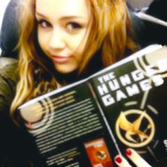 xchoosetoshinex's profile picture. MI PRENDI PER IL CULO? COSA CAVOLO POTREI SCRIVERE CON 160 CARATTERI UCCELLO BLU SHIT -.-