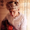 Eva Thornton - @Niallerforlifee - Twitter