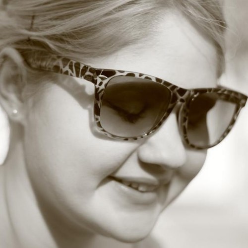 Alex (alexandra_turek) Twitter