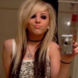 RandomPua's profile picture. Follow me and ill follow back