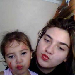 Eu não sou a melhor pessoa do mundo, mas pelo menos não finjo ser quem não sou. (Jessie J)