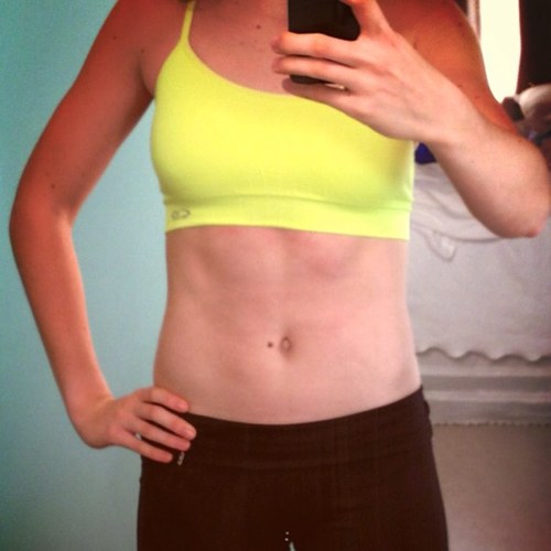 Just an injured high school track/xc runner trying to get tiny and fit again! 17 years old 5'6 CW: 125 GW: 115 UGW: 110 Advice and feedback greatly appreciated!